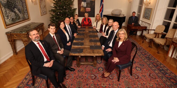 Ríkisstjórn verka og innviðauppbygginga eftir margra áratuga stöðnun