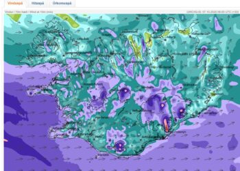 Varað við stormi með efnismiklum skúrum