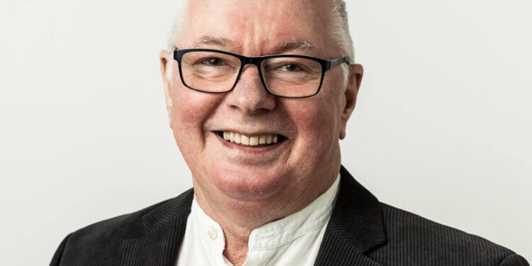 Helgi Pétursson látinn