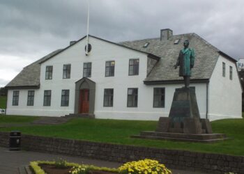 Jafn­réttis­brot ís­lenskra stjórn­valda