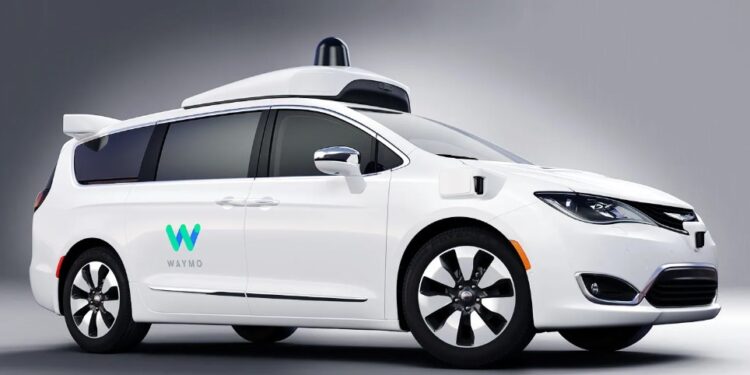 Sjálfkeyrandi leigubílar verða algengari