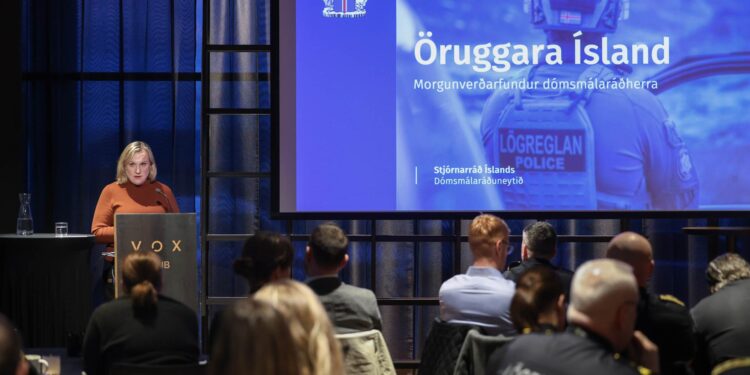 Öruggara Ísland: Heildstæð stefna og aðgerðir gegn skipulagðri brotastarfsemi