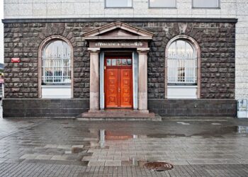 Átta sækja um embætti héraðsdómara