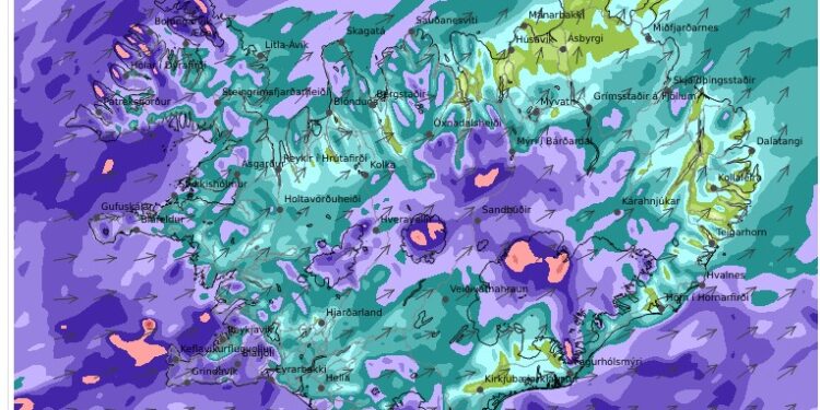 Viðvörun: Djúp lægð með hvassviðri, stormi og éljagangi